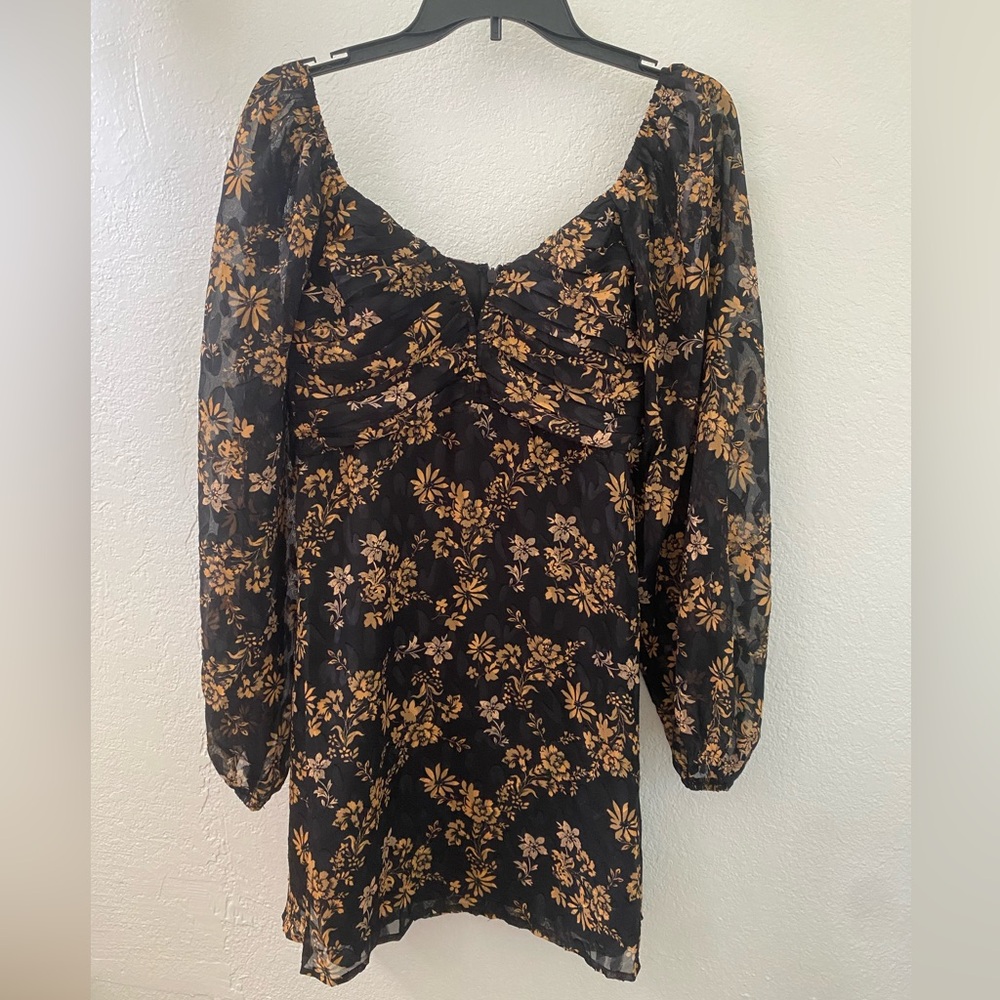 LuLus floral sweetheart neck dress